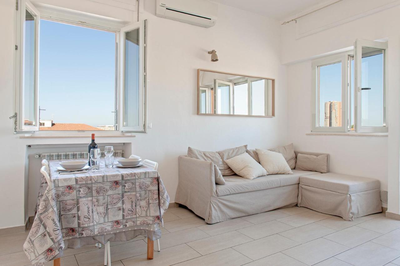 Suite Attico In Centro - Parcheggio Gratuito Livorno Ngoại thất bức ảnh